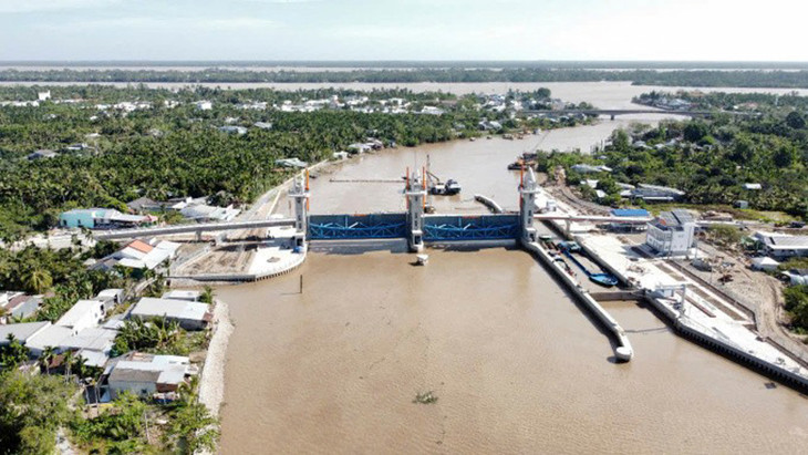 Cống âu Rạch Mọp