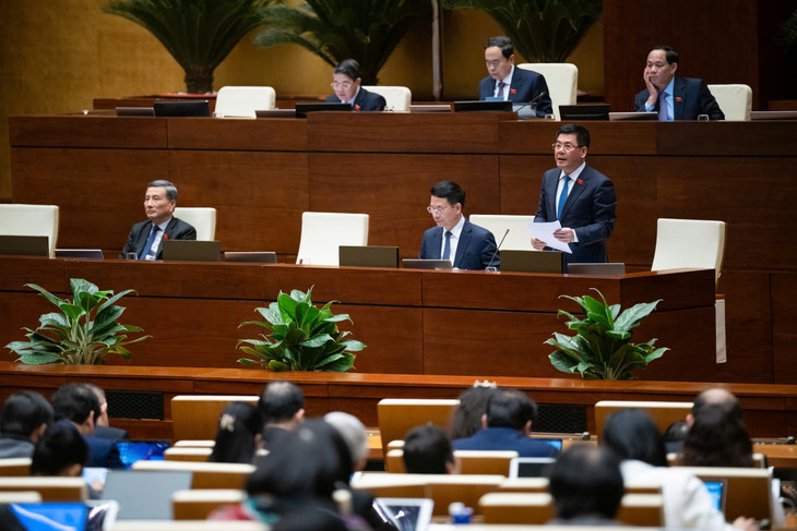 Kết thúc thảo luận, Bộ trưởng Bộ Công Thương Nguyễn Hồng Diên phát biểu giải trình, làm rõ một số vấn đề đại biểu Quốc hội nêu Kết thúc thảo luận, Bộ trưởng Bộ Công Thương Nguyễn Hồng Diên phát biểu giải trình, làm rõ một số vấn đề đại biểu Quốc hội nêu