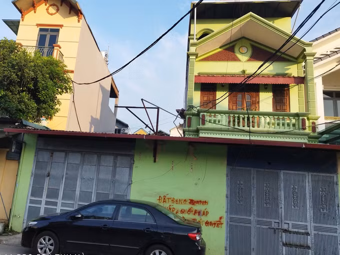 Nhà đất 251 m2 ở xã Duyên Hà, huyện Thanh Trì, Hà Nội được bán đấu giá thành công với giá trúng đấu giá 3,371 tỷ đồng