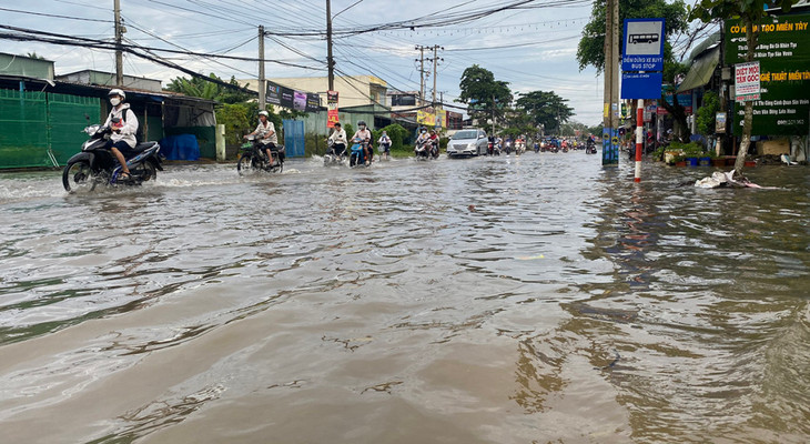 Đoạn Quốc lộ 91 qua trung tâm Cần Thơ bị ngập trong đợt triều cường Đoạn Quốc lộ 91 qua trung tâm Cần Thơ bị ngập trong đợt triều cường