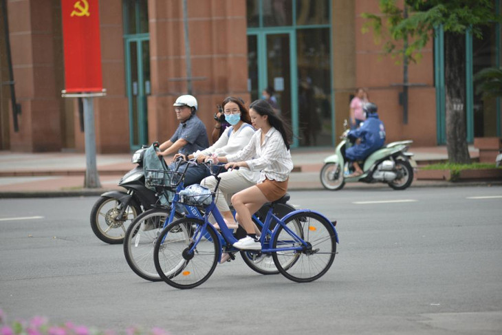 Xe đạp thuộc mô hình Mobike chạy thử ở Quận 1 Xe đạp thuộc mô hình Mobike chạy thử ở Quận 1