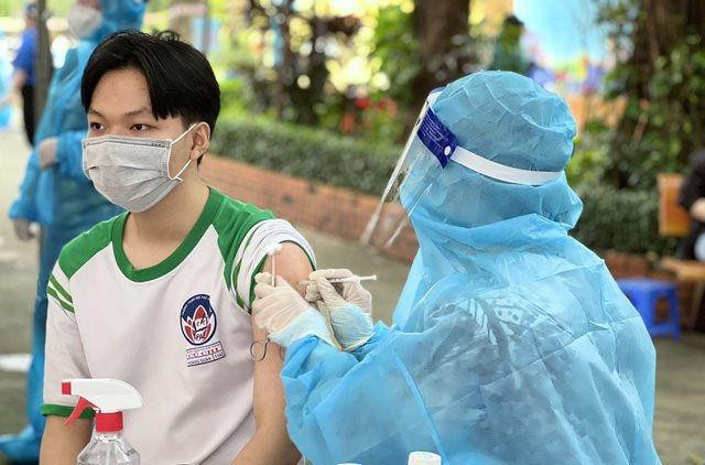 Bình Dương dự kiến đợt này sẽ tiêm cho trẻ 12 - 17 tuổi với 360.000 liều vaccine đã được Bộ Y tế phê duyệt. Ảnh minh họa Bình Dương dự kiến đợt này sẽ tiêm cho trẻ 12 - 17 tuổi với 360.000 liều vaccine đã được Bộ Y tế phê duyệt. Ảnh minh họa