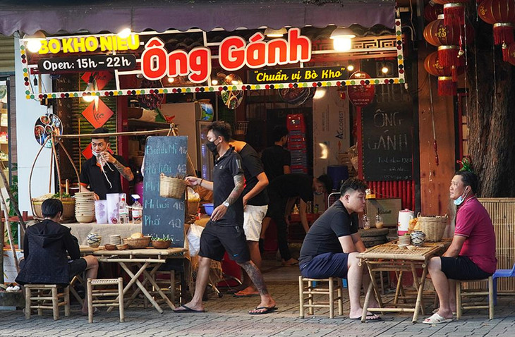 Quán ăn uống trên đường Hưng Đạo Vương, TP. Biên Hòa