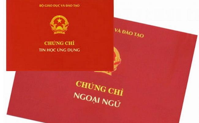 Bộ Nội vụ đã bãi bỏ yêu cầu chứng chỉ ngoại ngữ, tin học với công chức chuyên ngành hành chính và văn thư, thực hiện từ 1/8