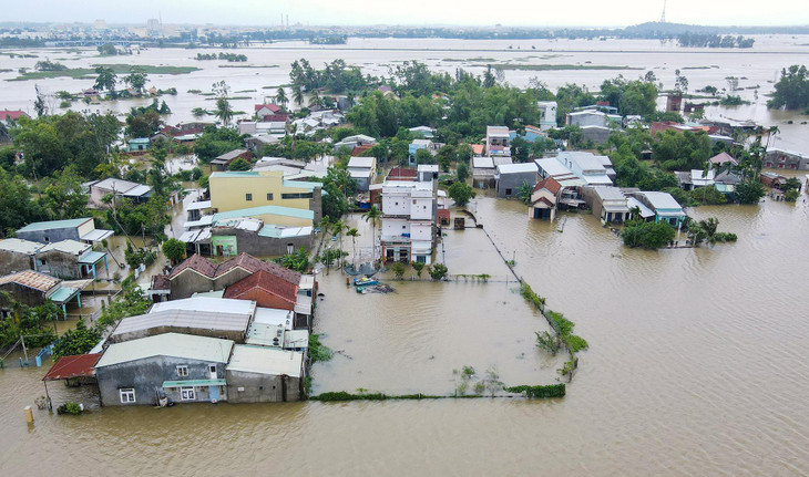 Mưa lớn khiến 3.265 nhà dân bị ngập ở nhiều xã, phường của thành phố Tam Kỳ