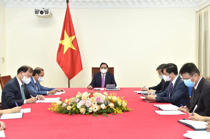 Hai Thủ tướng yêu cầu các cơ quan hữu quan phối hợp tổ chức tốt các hoạt động kỷ niệm 45 năm thiết lập quan hệ ngoại giao Việt Nam-Thái Lan trong năm 2021. Ảnh: VGP