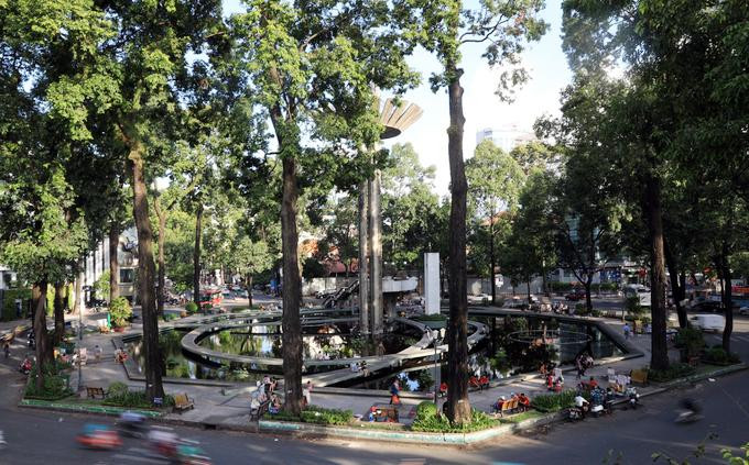 Quận 3 đề xuất 50 tỷ đồng lát đá vỉa hè quanh Hồ Con Rùa