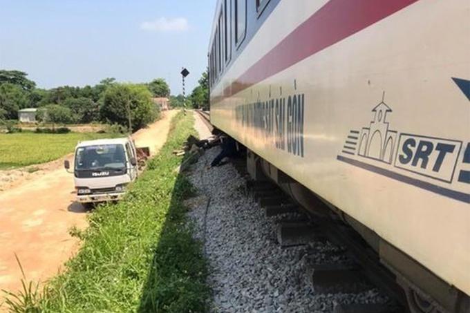 Toa tàu tuyến Bắc Nam SE7 bị trật bánh trưa 14/5