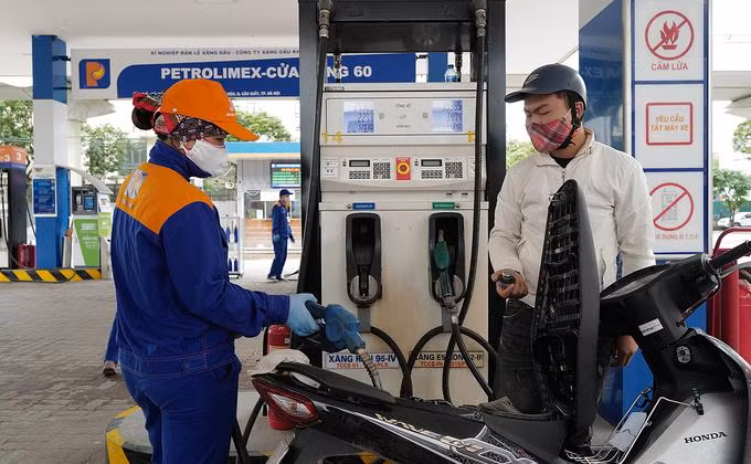 Giá xăng, dầu ngày 12/5 có thể tăng tiếp