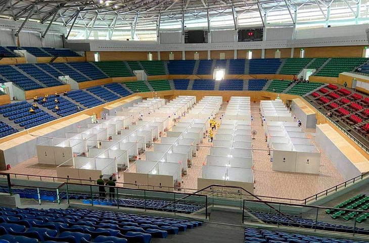 Nhà thi đấu thể thao tỉnh dự kiến sẽ biến thành bệnh viện dã chiến để điều trị bệnh nhân Covid-19. Ảnh minh họa Nhà thi đấu thể thao tỉnh dự kiến sẽ biến thành bệnh viện dã chiến để điều trị bệnh nhân Covid-19. Ảnh minh họa