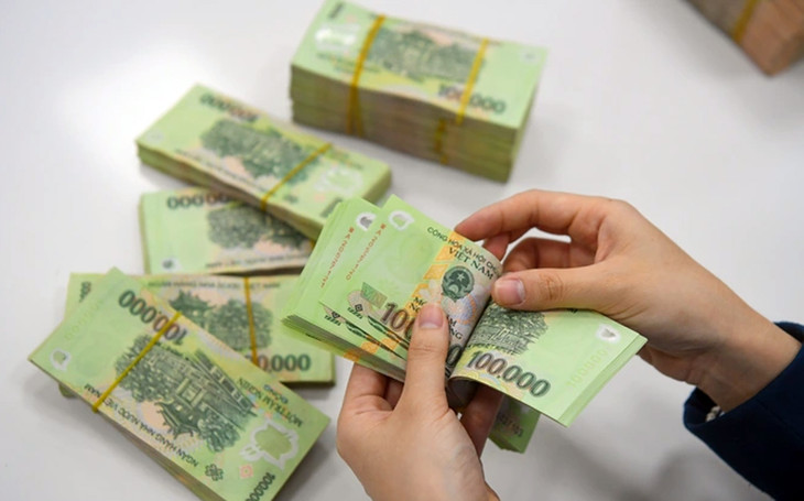 Lãi suất phát hành của lô trái phiếu là 13,5%/năm, trả lãi định kỳ 6 tháng/lần