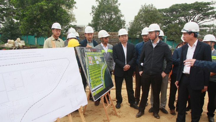 Lãnh đạo TP. Đà Nẵng nghe báo cáo tiến độ thi công Dự án Trạm xử lý nước thải Hòa Xuân (giai đoạn 3)