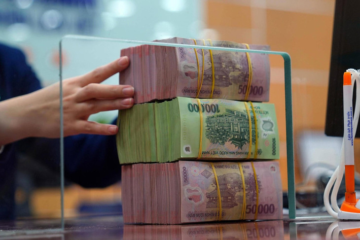 Lãi suất huy động đồng loạt tăng mạnh