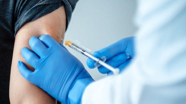 Tất cả người dân từ 12 tuổi đều được tiêm đủ hai liều vaccine Covid-19 cơ bản