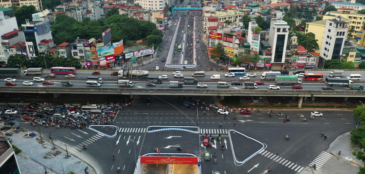 Hầm chui Lê Văn Lương bắt đầu thông xe từ sáng 5/10