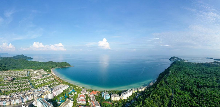 Tại Bãi Kem ngày nay, những quần thể nghỉ dưỡng và BĐS cao cấp đã hiện hữu. Ảnh Sun Property