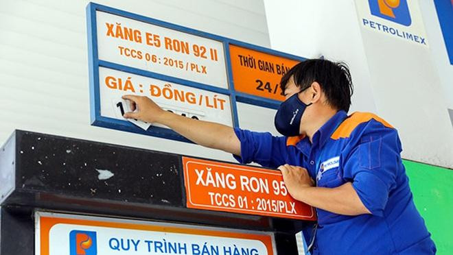 Ngày 27/7, giá xăng, dầu đồng loạt giảm
