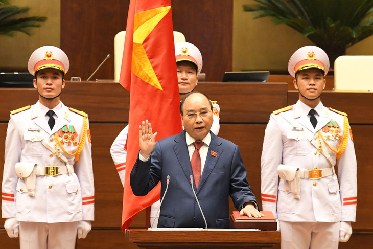 Công tác nhân sự là nội dung quan trọng của Kỳ họp thứ nhất, Quốc hội khóa XV. Chủ tịch nước Nguyễn Xuân Phúc tuyên thệ nhậm chức.