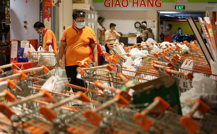 Hà Nội cho phép "shipper" của các sàn thương mại điện tử được hoạt động. Hà Nội cho phép "shipper" của các sàn thương mại điện tử được hoạt động.