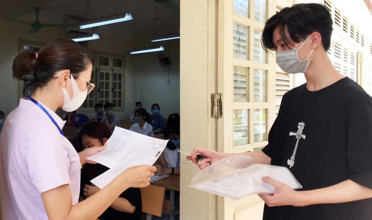 UBND thành phố quyết định không tổ chức đợt 2 kỳ thi tốt nghiệp THPT năm 2021 UBND thành phố quyết định không tổ chức đợt 2 kỳ thi tốt nghiệp THPT năm 2021