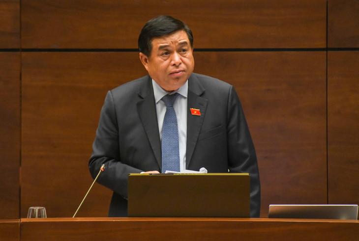 Bộ trưởng Bộ Kế hoạch và Đầu tư nhiệm kỳ 2016-2021 Nguyễn Chí Dũng giải trình làm rõ một số vấn đề đại biểu Quốc hội quan tâm