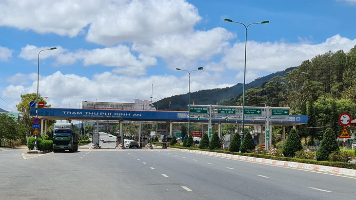 Từ 12 giờ ngày 22/7 tạm dừng thu phí qua cao tốc Liên Khương- Prenn