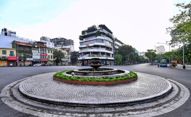 Hà Nội quyết định giãn cách toàn thành phố theo Chỉ thị 16 từ 6h ngày 24/7