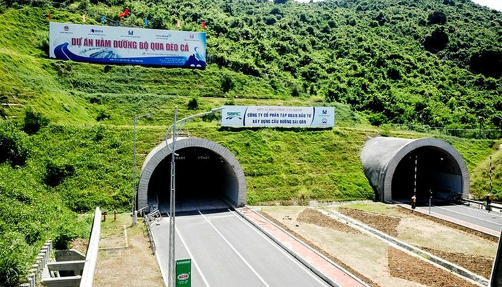 Trạm BOT hầm đường bộ Đèo Cả (Phú Yên) tạm dừng thu phí từ 0h ngày 23/7