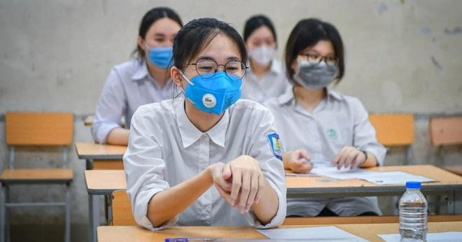 Bộ GD&amp;ĐT đề nghị các cơ sở đào tạo điều chỉnh đề án tuyển sinh để xét tuyển đối tượng thí sinh không thể dự thi tốt nghiệp đợt 1 và đợt 2 vì dịch.