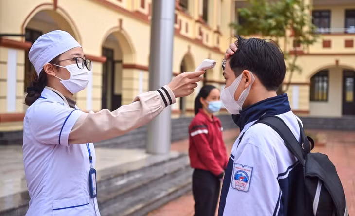 Học sinh lớp 9 tại Ba Vì trở lại trường vào đầu tháng 11/2021