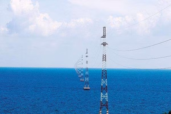 Dự án Cấp điện lưới ra Côn Đảo với tổng mức đầu tư ban đầu hơn 4.950 tỷ đồng. Ảnh minh họa