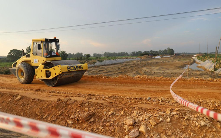 San nền cao tốc Diễn Châu - Bãi Vọt San nền cao tốc Diễn Châu - Bãi Vọt