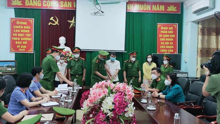 Công an tỉnh Hà Giang khởi tố và bắt tạm giam Giám đốc CDC Hà Giang cùng 2 cán bộ của đơn vị này ngày 11/5