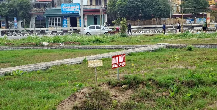 Đất đấu giá được rao bán sau khi trúng đấu giá