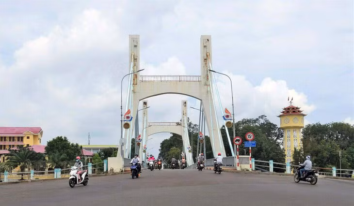 UBND thành phố yêu cầu người dân không ra đường từ 19h đến 5h, thời gian bắt đầu từ tối ngày 7/11