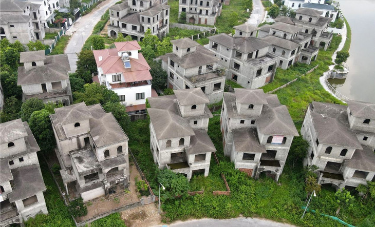 Bộ Tài chính được giao khẩn trương nghiên cứu đánh thuế bất động sản bỏ không