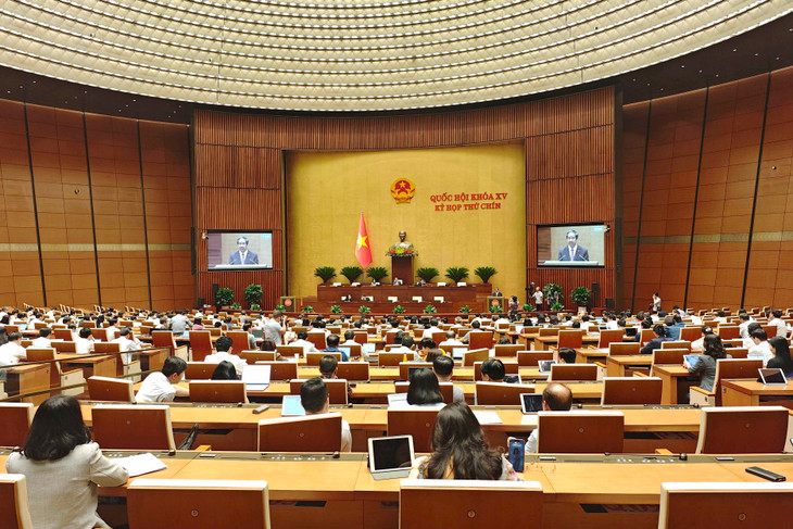 Buổi sáng ngày 22/5, Quốc hội nghe Bộ trưởng Bộ Giáo dục và Đào tạo, thừa ủy quyền của Thủ tướng Chính phủ trình bày Tờ trình dự thảo Nghị quyết của Quốc hội về phổ cập giáo dục mầm non cho trẻ em mẫu giáo từ 3 đến 5 tuổi Buổi sáng ngày 22/5, Quốc hội nghe Bộ trưởng Bộ Giáo dục và Đào tạo, thừa ủy quyền của Thủ tướng Chính phủ trình bày Tờ trình dự thảo Nghị quyết của Quốc hội về phổ cập giáo dục mầm non cho trẻ em mẫu giáo từ 3 đến 5 tuổi