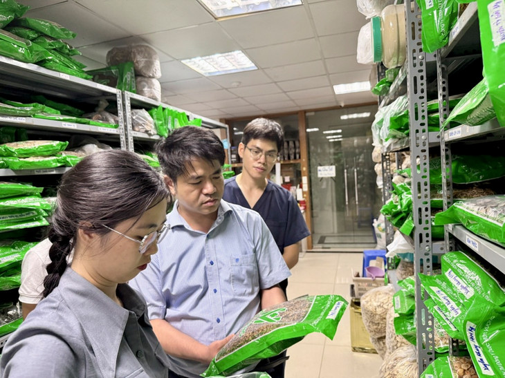 Bộ Y tế thành lập 15 tổ kiểm tra sữa, thuốc, mỹ phẩm, thực phẩm chức năng