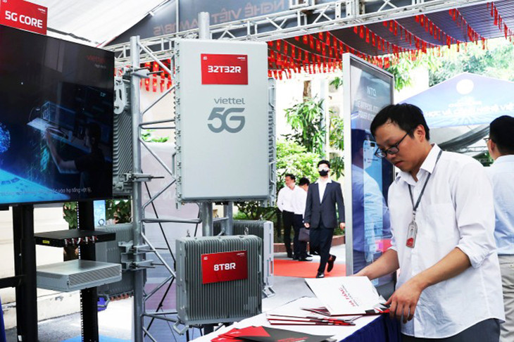 Một trạm 5G Make in Viet Nam được trưng bày tại sự kiện Ngày Khoa học và Công nghệ 2025