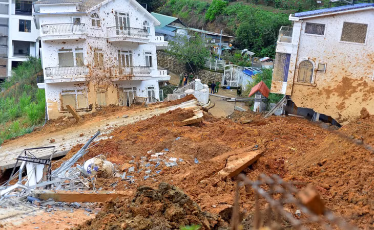 Hiện trường vụ sạt lở khiến 2 người chết.