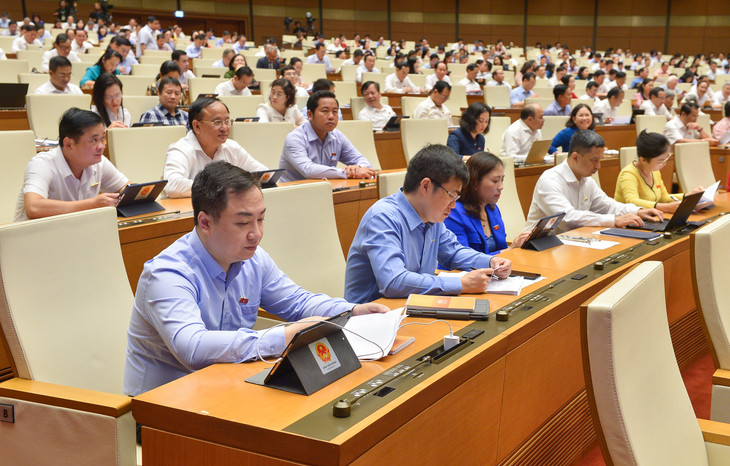 Các đại biểu Quốc hội tham dự phiên họp