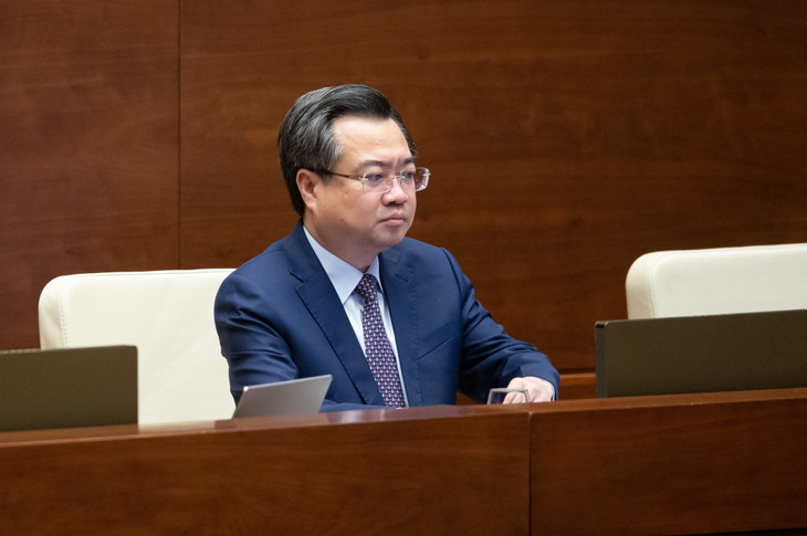 Bộ trưởng Bộ Xây dựng Nguyễn Thanh Nghị giải trình, làm rõ một số vấn đề đại biểu Quốc hội nêu