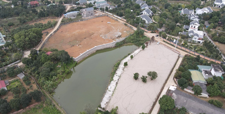 UBND các tỉnh sẽ được quy định những khu vực được chuyển nhượng đất dưới hình thức phân lô, bán nền UBND các tỉnh sẽ được quy định những khu vực được chuyển nhượng đất dưới hình thức phân lô, bán nền