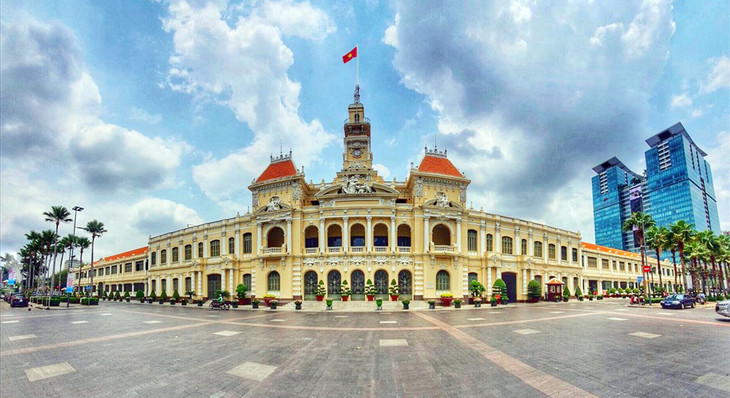 Trụ sở UBND TP.HCM là một trong những kiến trúc cổ, lần đầu mở cửa đón khách tham quan vào dịp lễ 30/4 - 1/5 năm 2023