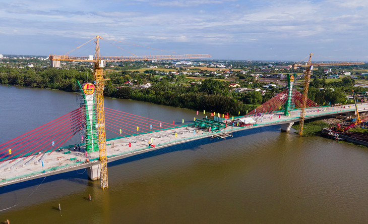 Dự kiến đến tháng 12/2023, cầu bắc qua sông Vàm Cỏ Tây sẽ được đưa vào sử dụng
