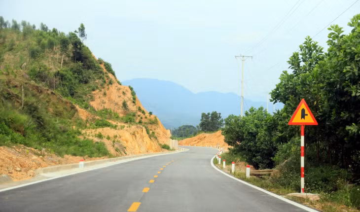 Tuyến Quốc lộ 18C vừa hoàn thành