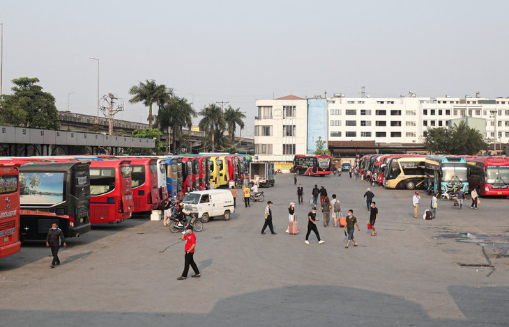 Xe khách phải tuân thủ quy định vào bến xe hoạt động. Ảnh minh họa