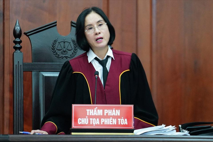 HĐXX tuyên bố hoãn phiên tòa