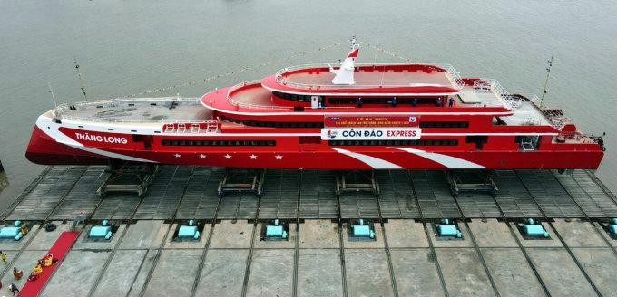 Tàu Thăng Long trước khi hạ thủy Tàu Thăng Long trước khi hạ thủy