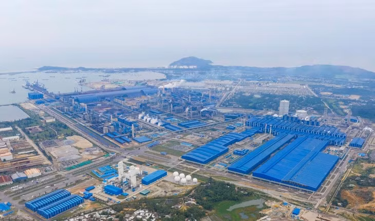 Toàn cảnh Khu liên hợp sản xuất gang thép Hòa Phát Dung Quất